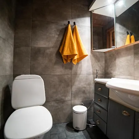 Leporepo Semesterbostad *